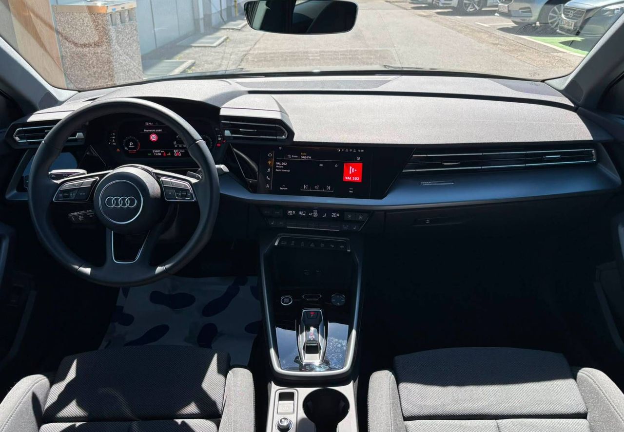Zunanja slika - Audi A3 - 35 TFSI S-Tronic SLO-1.LAST.-ACC-KEYLESS... - 9