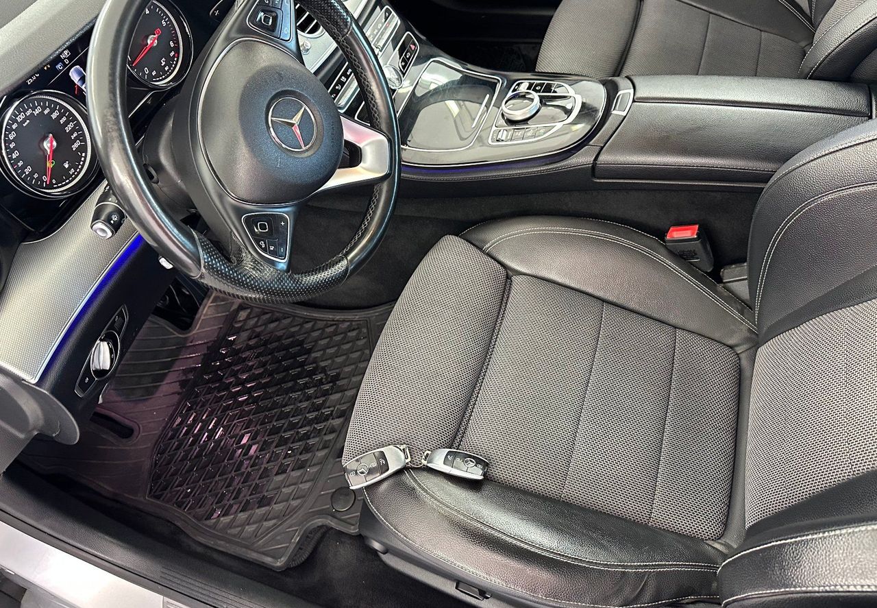 Zunanja slika - Mercedes-Benz E-Razred - E 220 d Avantgarde Avt.KAMERA.NAVI.USNJE.LED - 9