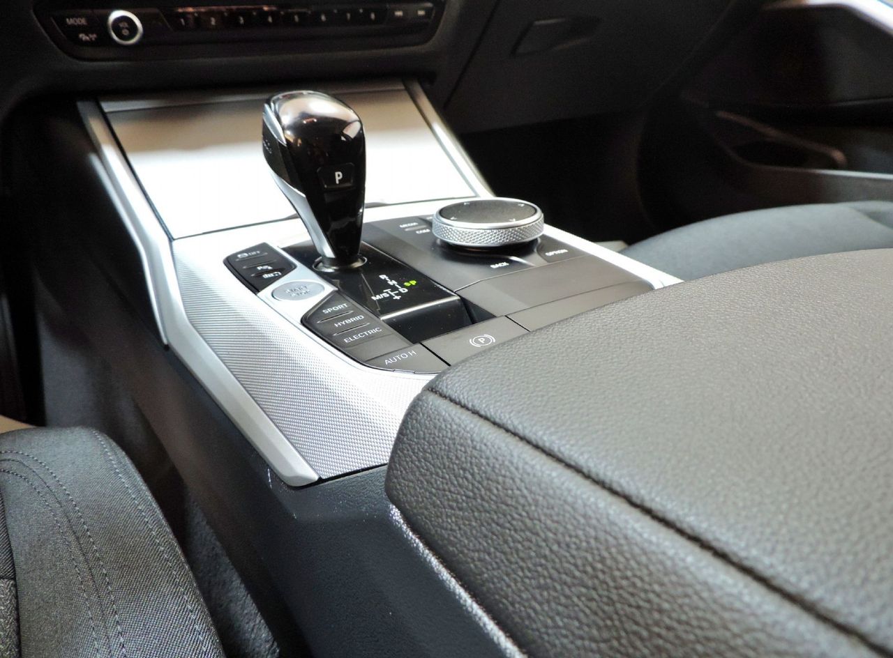 Zunanja slika - BMW Serija 3 - Touring: 320E xDrive  A T  LED-COCKPIT-KAMERA... - 17