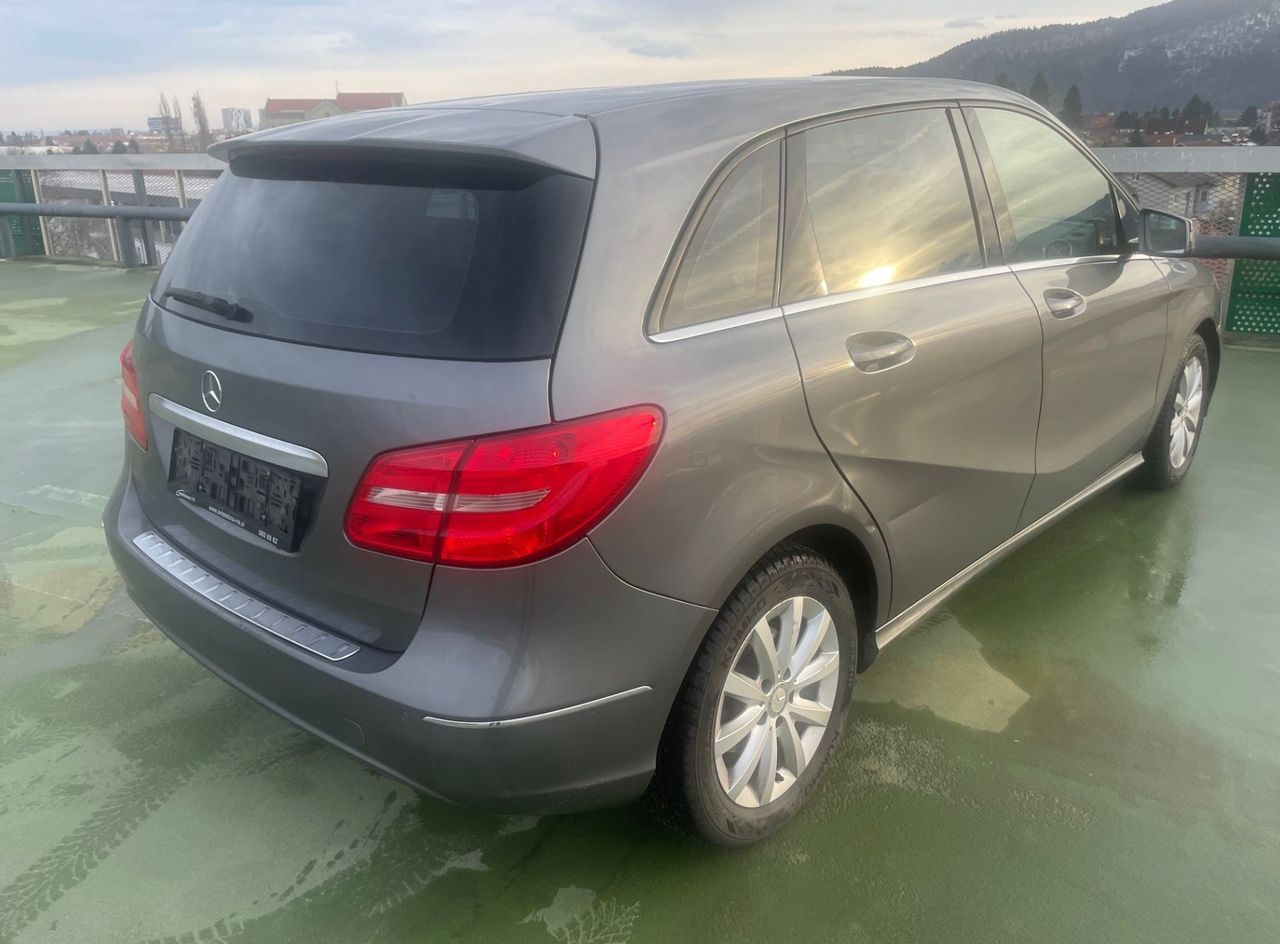 Zunanja slika - Mercedes-Benz B-Razred - B 180 CDI PDC S+Z. - 4