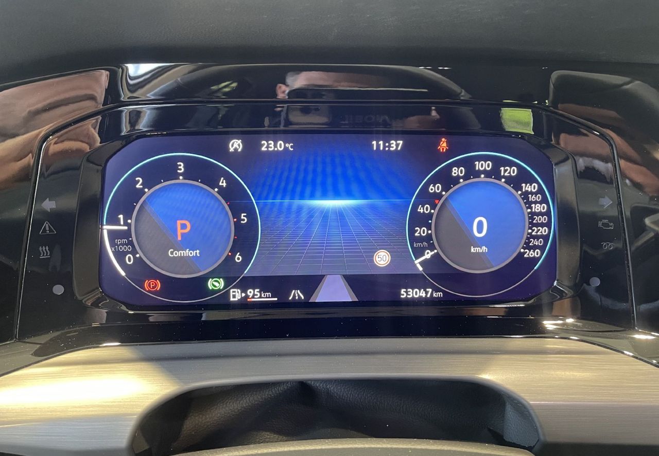 Zunanja slika - VW Golf - Variant VIRTUAL-KEYLESS-HEADUP-ALCANTARA-NAVI-MEMORY-DSG - 17