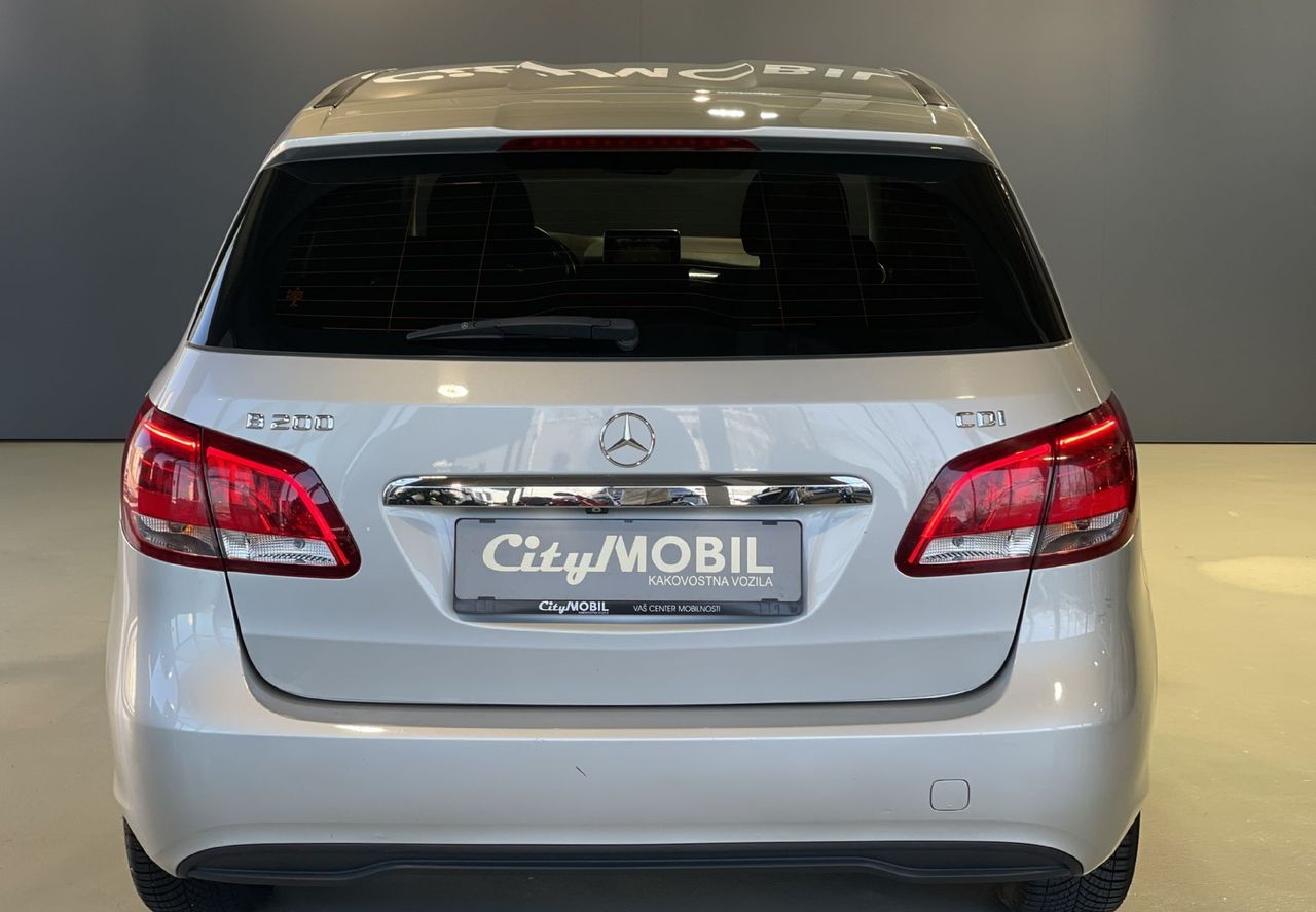Zunanja slika - Mercedes-Benz B-Razred - B200CDI-NAVIGACIJA-TEMPOMAT-MULTIFUNKCIJA-KAMERA - 6