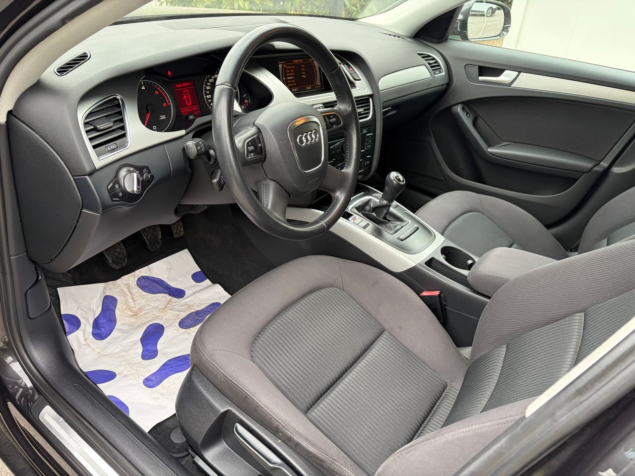 Notranja slika - Audi A4 - Audi - 6