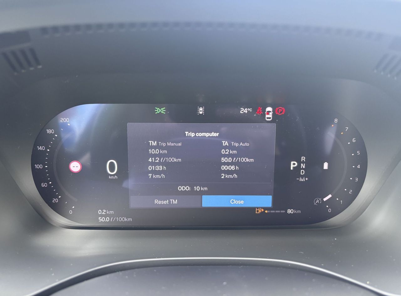 Zunanja slika - Volvo XC60 - B5P  Core AT AWD 3 leta garancije + 3 servisi - 11