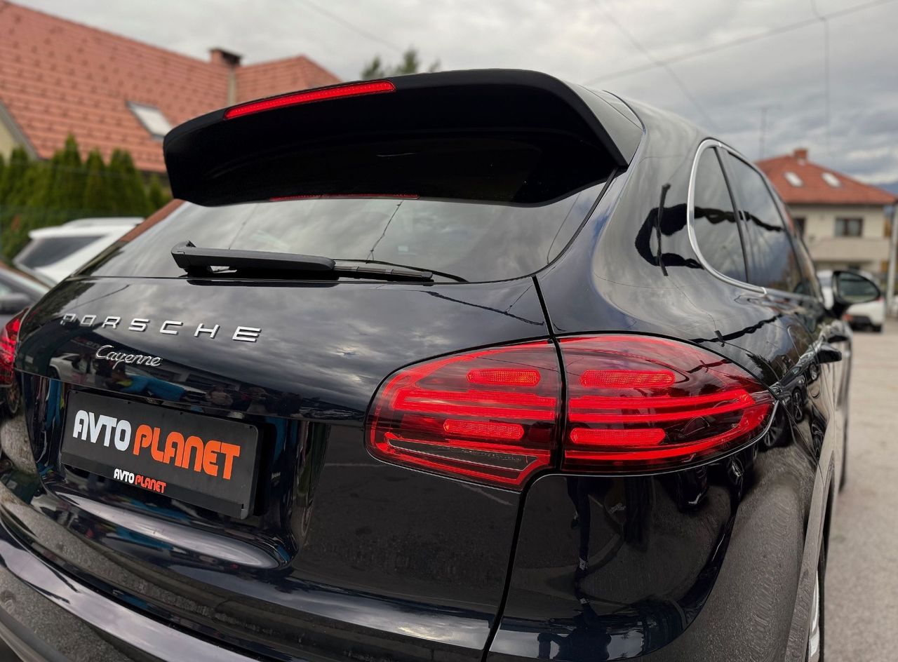 Zunanja slika - Porsche Cayenne - DIESEL 3.0 V6 SLO.VOZILO 1.LASTNICA LED ŠIBEDAH - 12