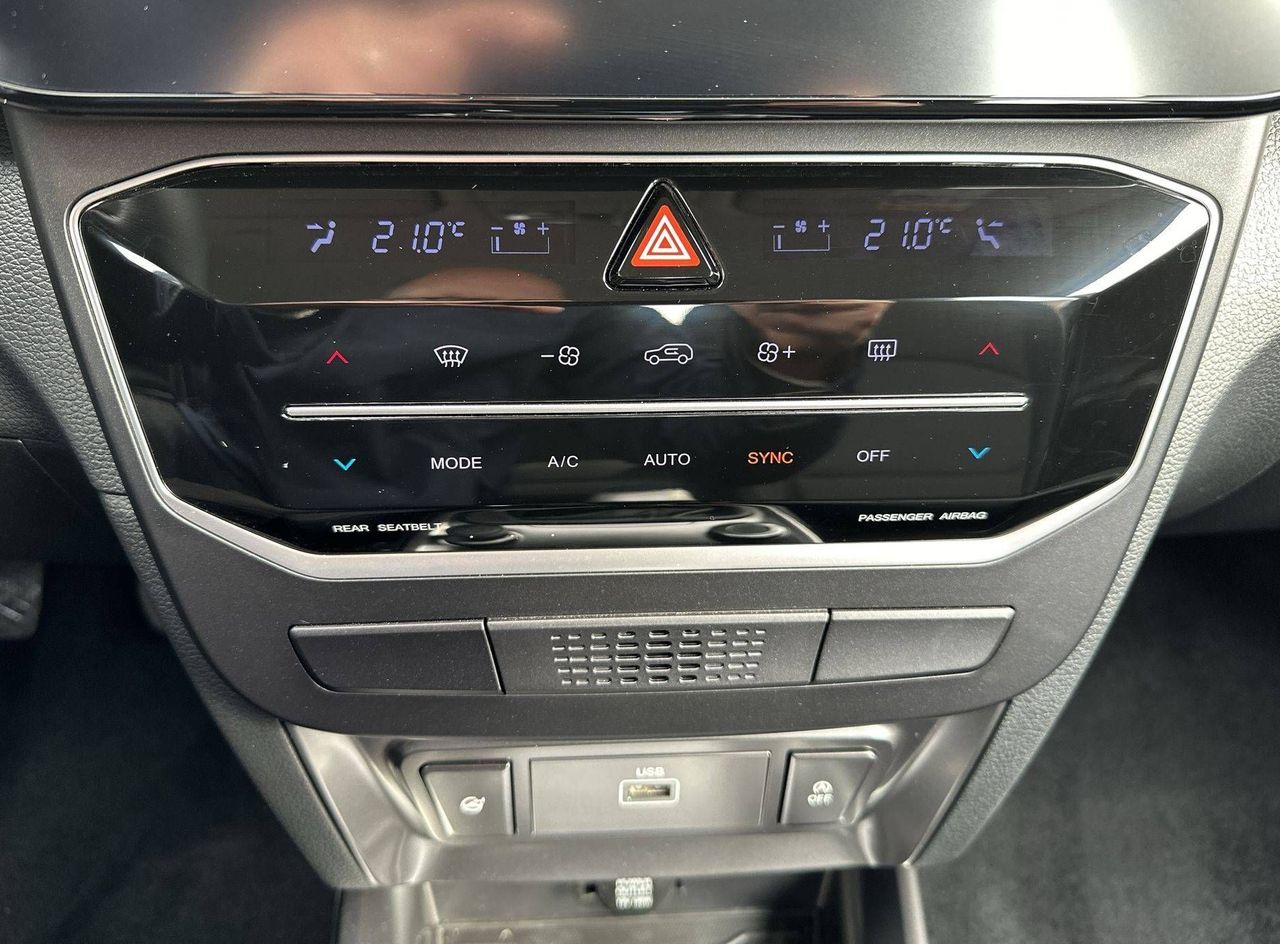 Zunanja slika - SsangYong Tivoli - 1.5 T-GDi Fresh 2WD M T... - 16