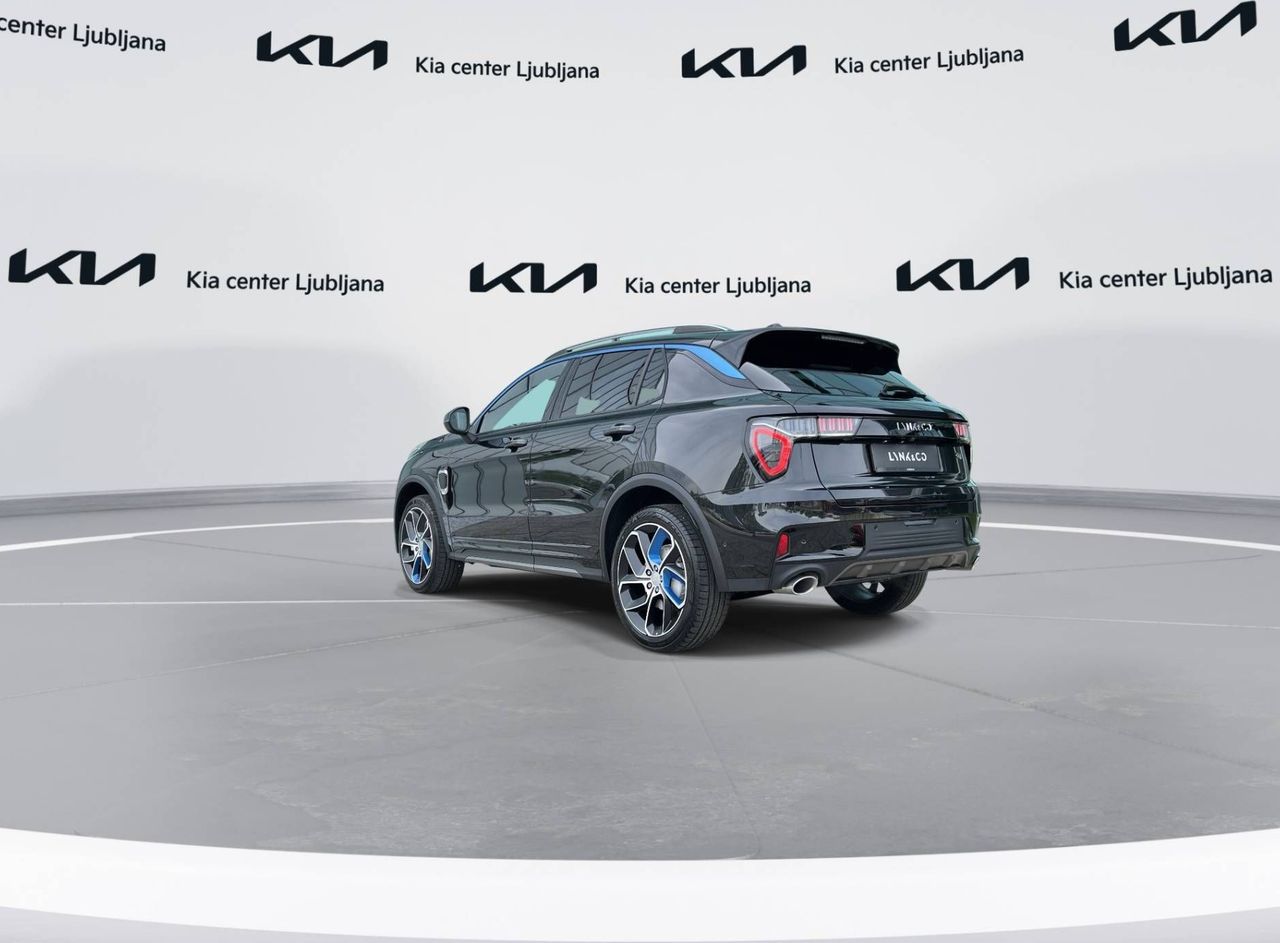 Zunanja slika - Lynk & Co 01 - More 2025 Priključni hibrid - 4