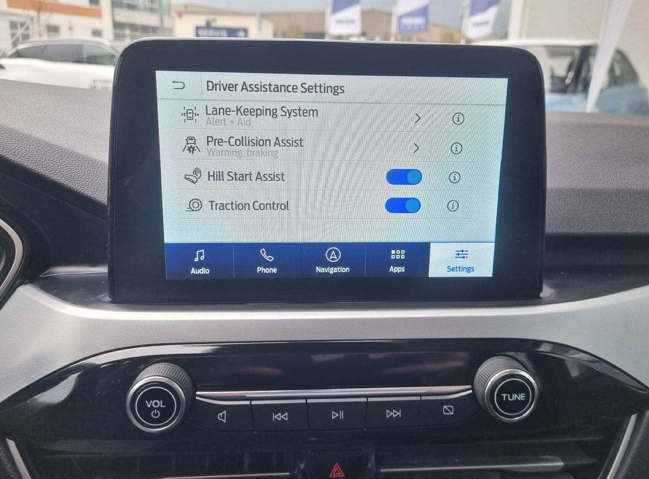 Zunanja slika - Ford Kuga - 1.5 EcoBoost - SAMO 27.891KM - NAVI-DAB-PDC-TEMP. - 19