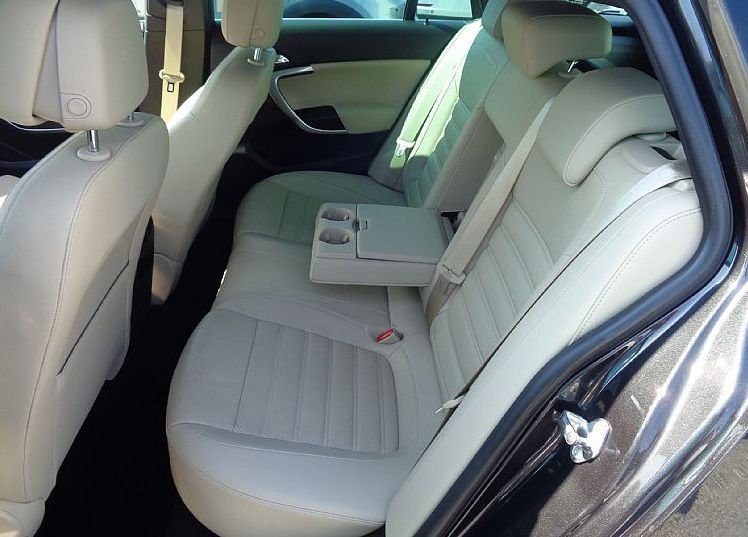 Zunanja slika - Opel Insignia - 2.0 CDTI 170KM ST 4x4 AUTOMATIK - samo 30.681km - 7