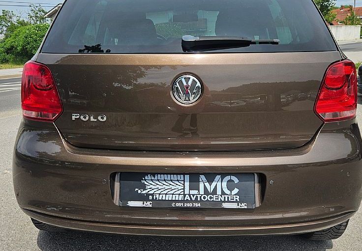 Zunanja slika - VW Polo - 1.2 60ks °LIFE° °TEMPOMAT° °PARK-SENZORJI° - 5
