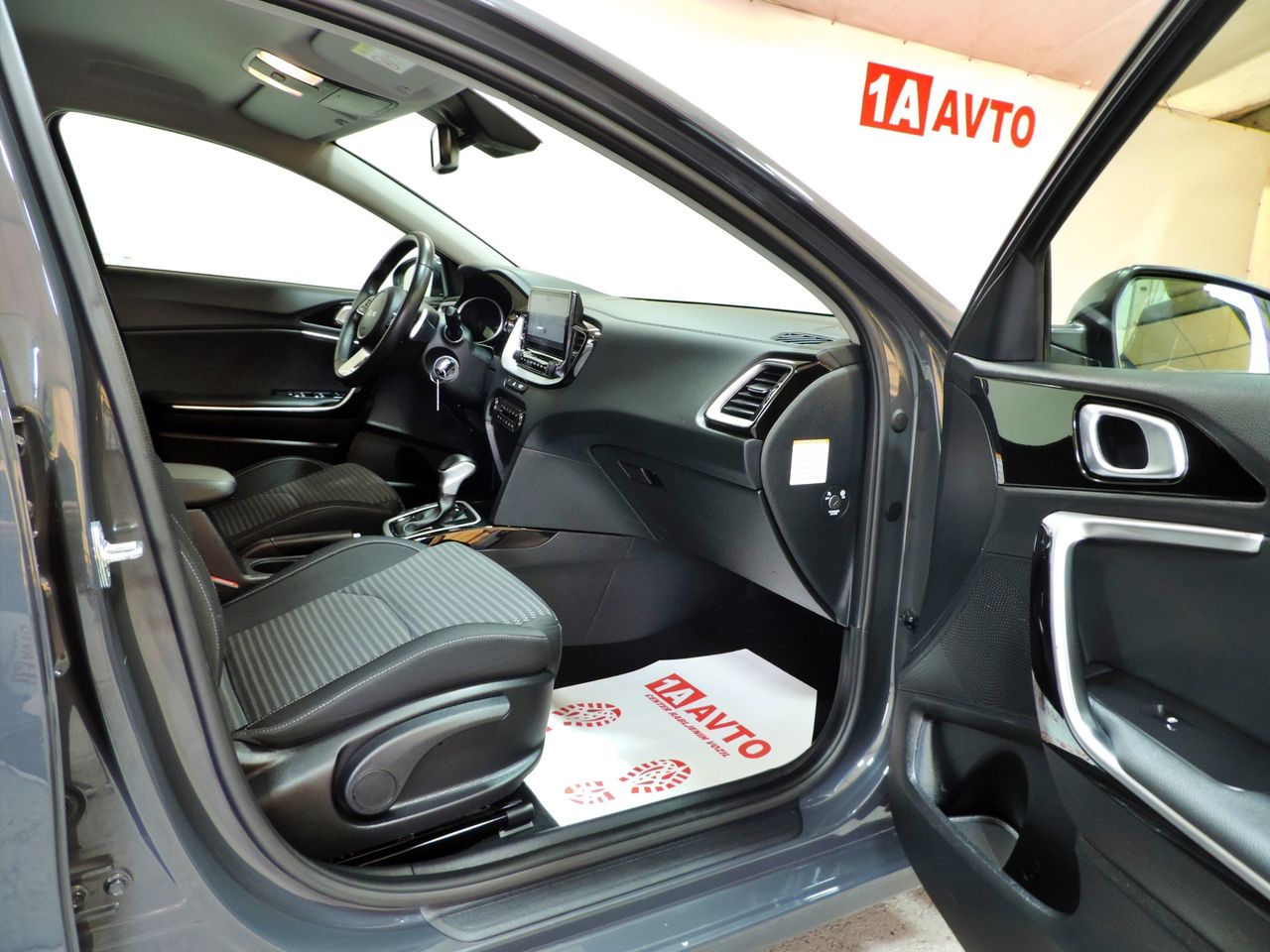 Zunanja slika - KIA Ceed - 1,6 CRDi MHEV  DCT - 11