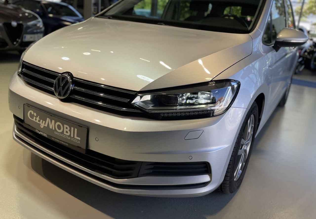 Zunanja slika - VW Touran - PANORAMA-NAVIGACIJA-ALCANTARA-GRETJE-DSG-ALU-LED - 7