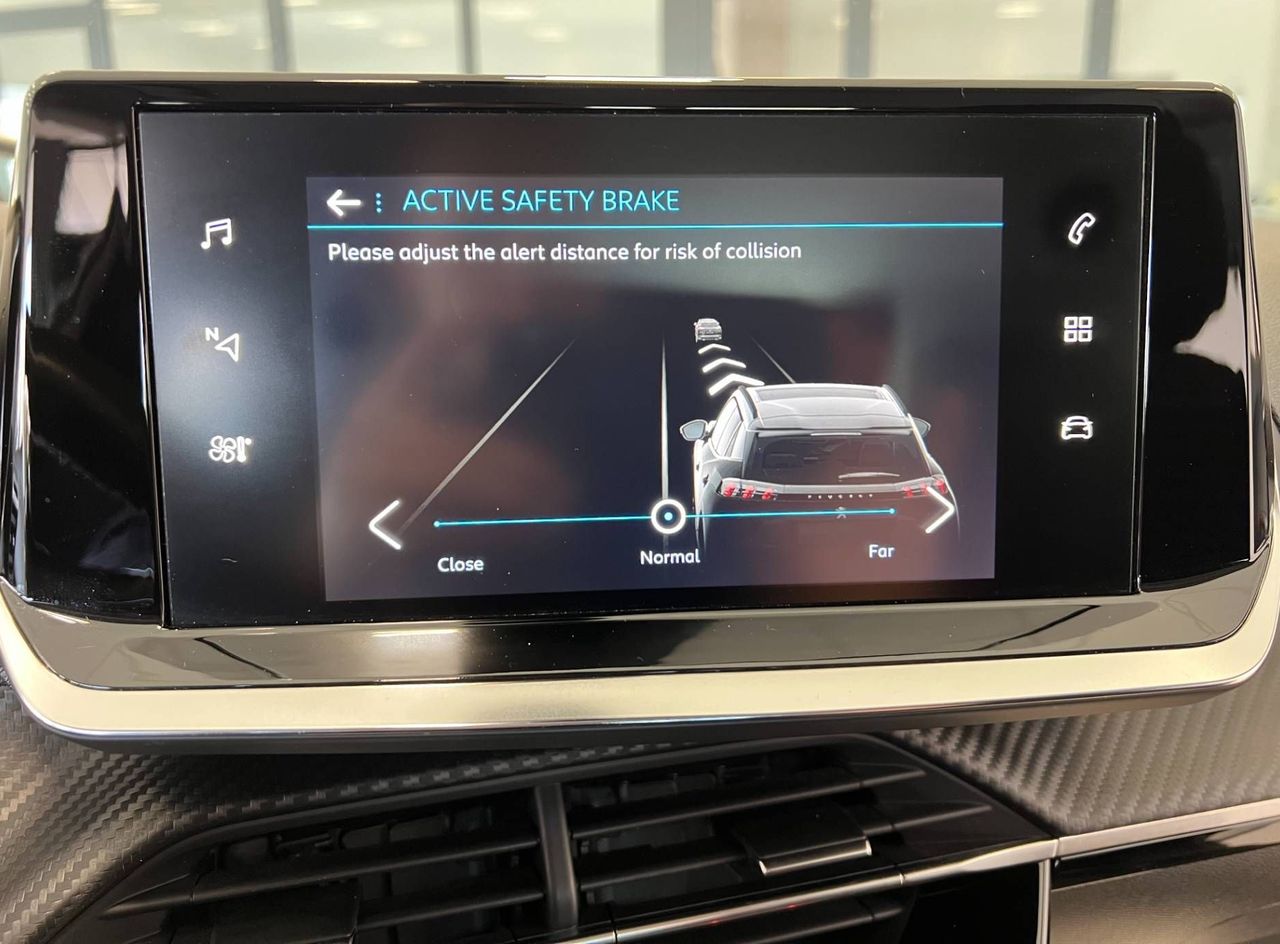 Zunanja slika - Peugeot 2008 - 1.2-JAMSTVO-1.LASTNIK-ODLIČEN-OBROK ŽE OD 137€ - 17