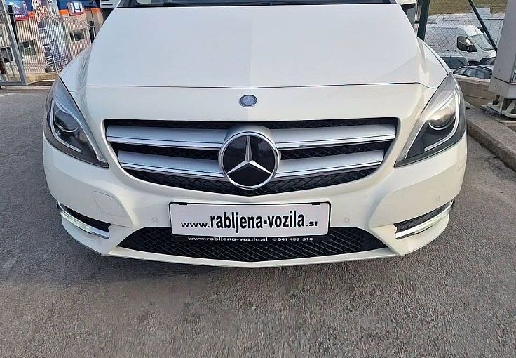 Zunanja slika - Mercedes-Benz B-Razred - B 180 CDI KSENON NAVI 2X PARK-SENZORJI KAMERA - 4