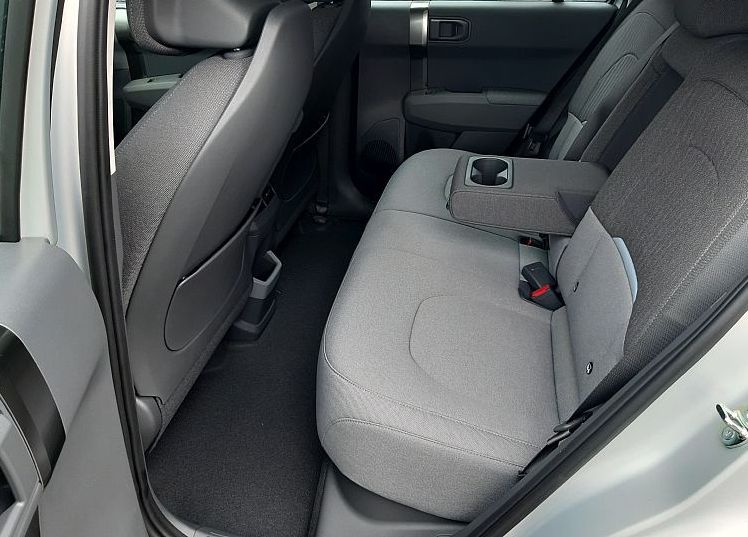 Zunanja slika - KIA EV3 - 58.3 kWh baterija. 150 kW  204 KM  Star - 11