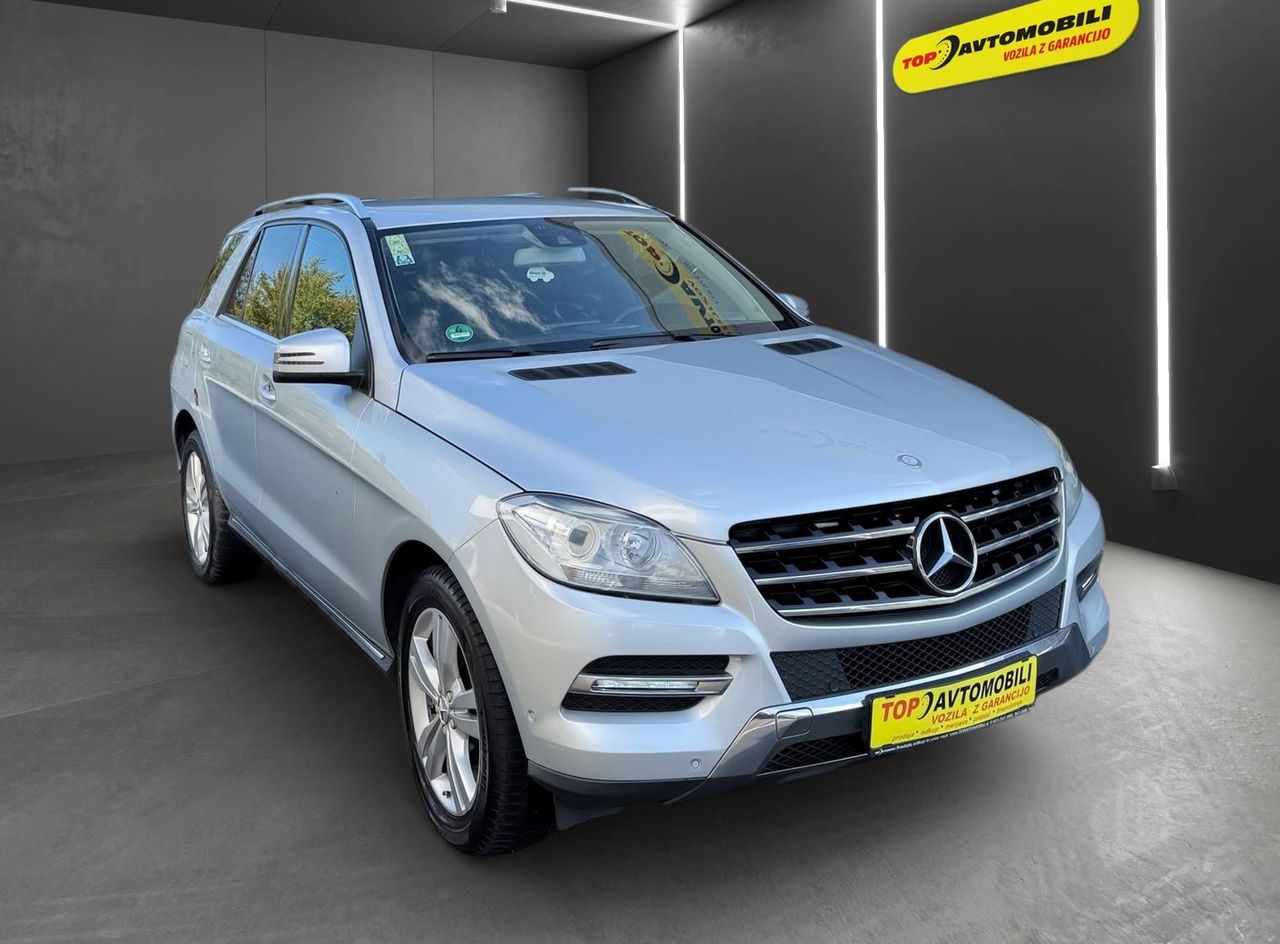 Zunanja slika - Mercedes-Benz ML-Razred - ML 250 BlueTEC 4MATIC LED NAVI TEMP PDC USNJE TOP. - 10