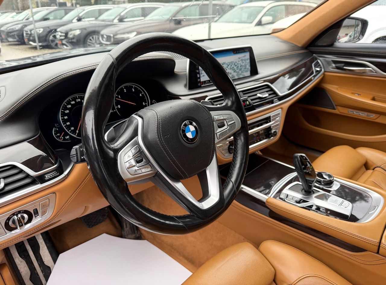 Zunanja slika - BMW Serija 7 - : 750Ld xDrive M-SPORT LASER ACC PANO SKY ALU20 360K - 14