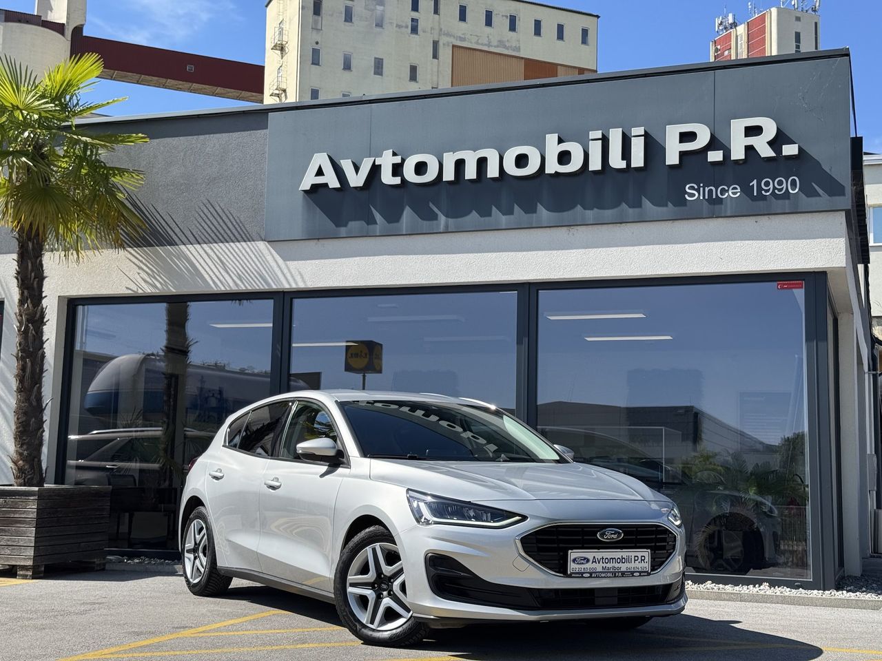 Zunanja slika - Ford Focus - 1.0 EcoBoost 125KM Connected ZIMSKI PAKET.FULL LED - 3