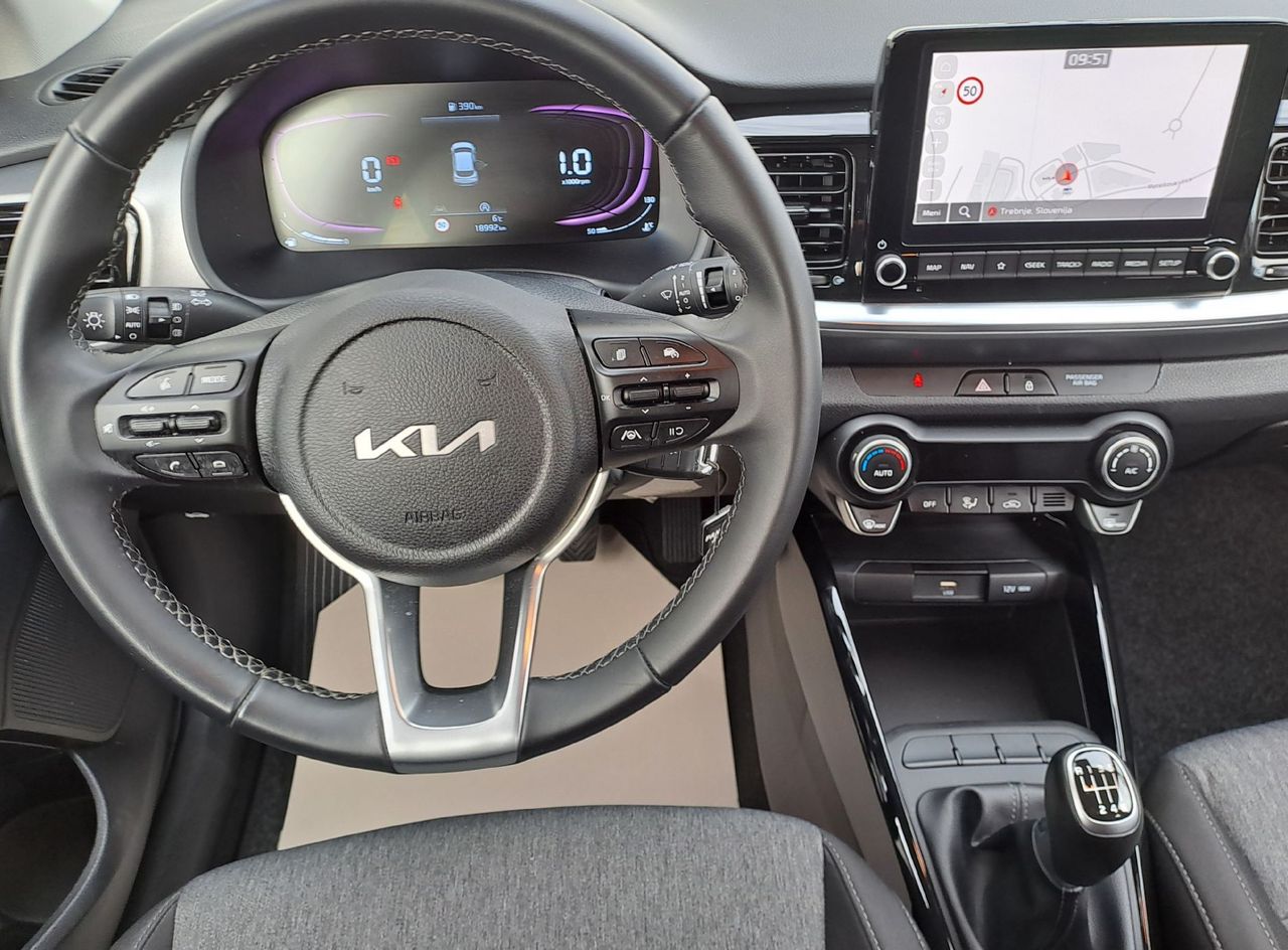 Zunanja slika - KIA Stonic - 1.0 T-GDi 73.3 kW 100 KM  EX Fresh M T - 7