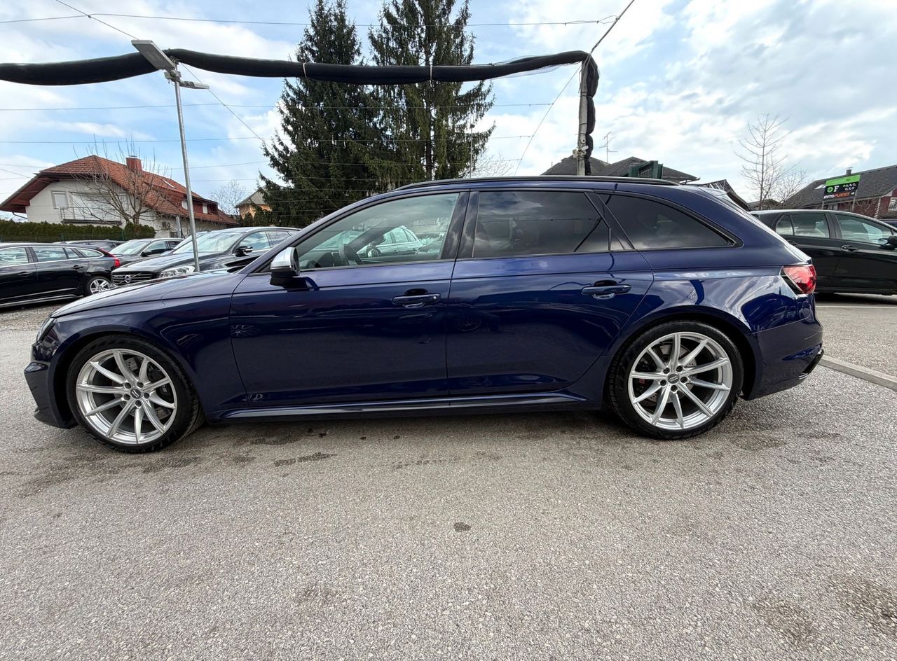 Zunanja slika - Audi RS4 Avant - 2.9 TFSI Quattro AUT. HD MATRIX B.O. ACC ALU 19 - 3