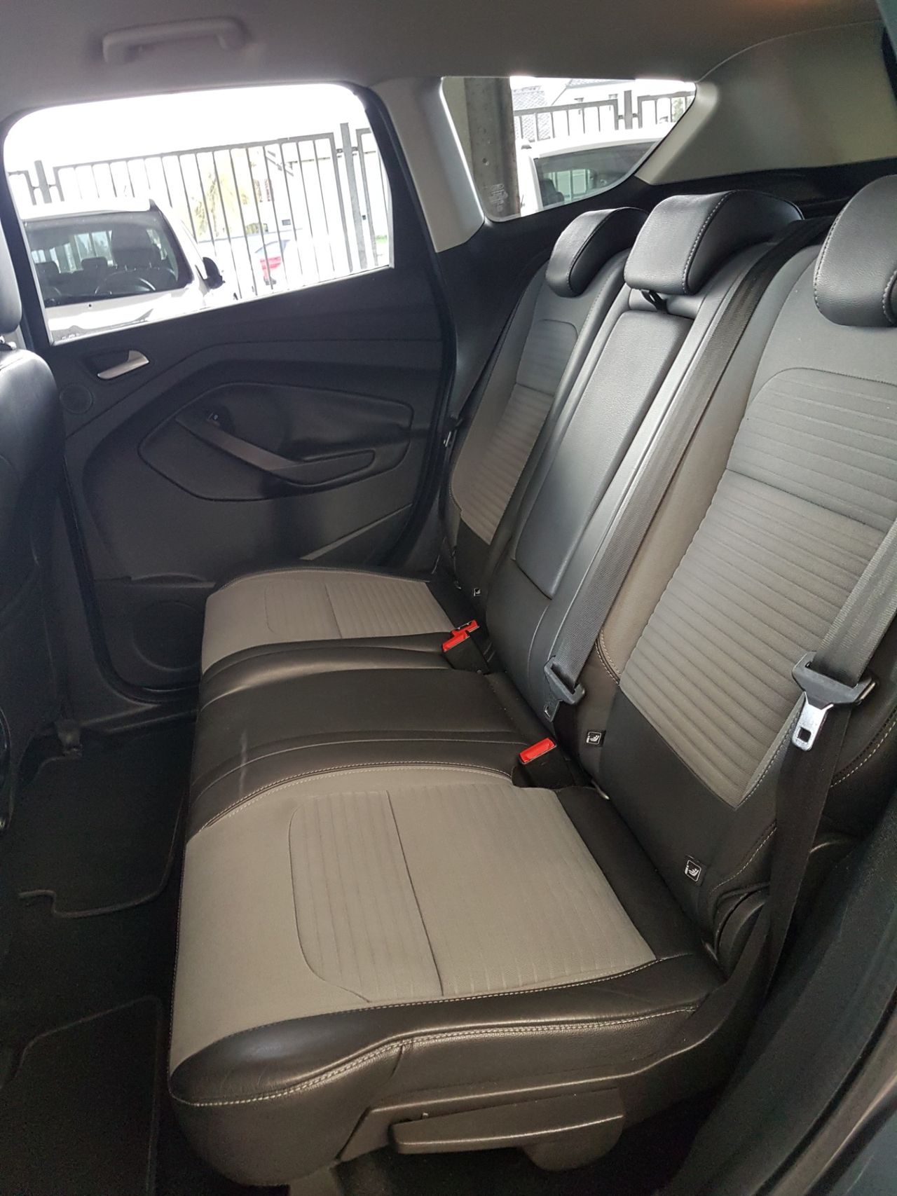 Zunanja slika - Ford Kuga - 4x4 2,0 TDCi Titanium Powershift - 14