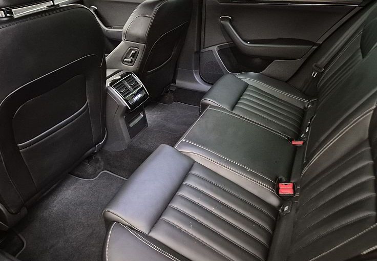 Zunanja slika - Škoda Superb - Combi 2.0 TDI L K DSG ACC-USNJE-MATRIX-VIRTUAL - 8