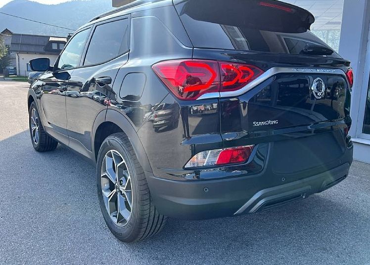 Zunanja slika - SsangYong Korando - 1.5 T-GDI Premium 4WD M T - 4