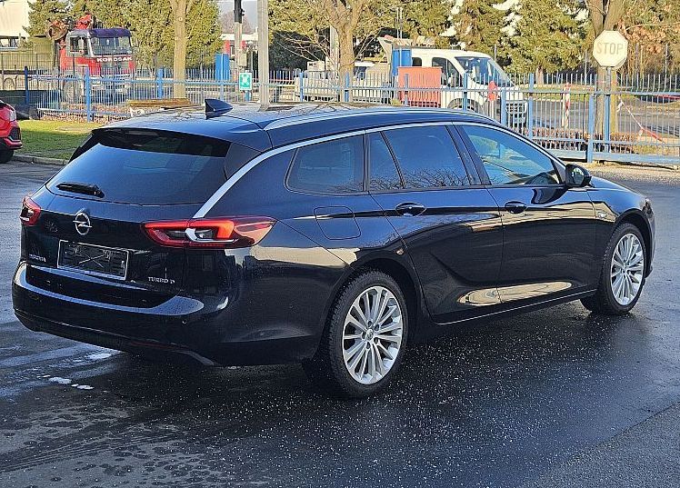 Zunanja slika - Opel Insignia - 2.0 CDTI 125KW COUNTRY TOURER - 4