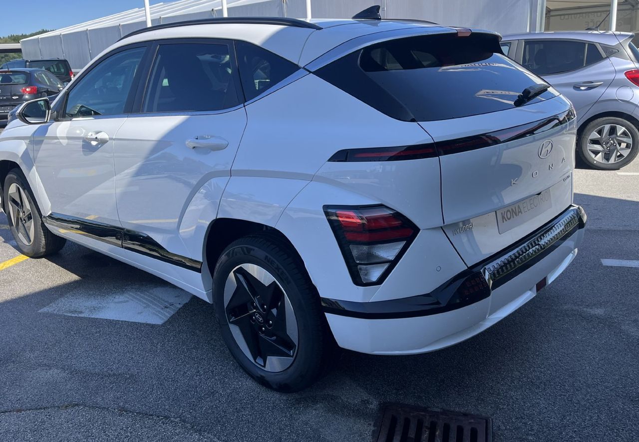 Zunanja slika - Hyundai Kona - BEV 65KWH PREMIUM - 4