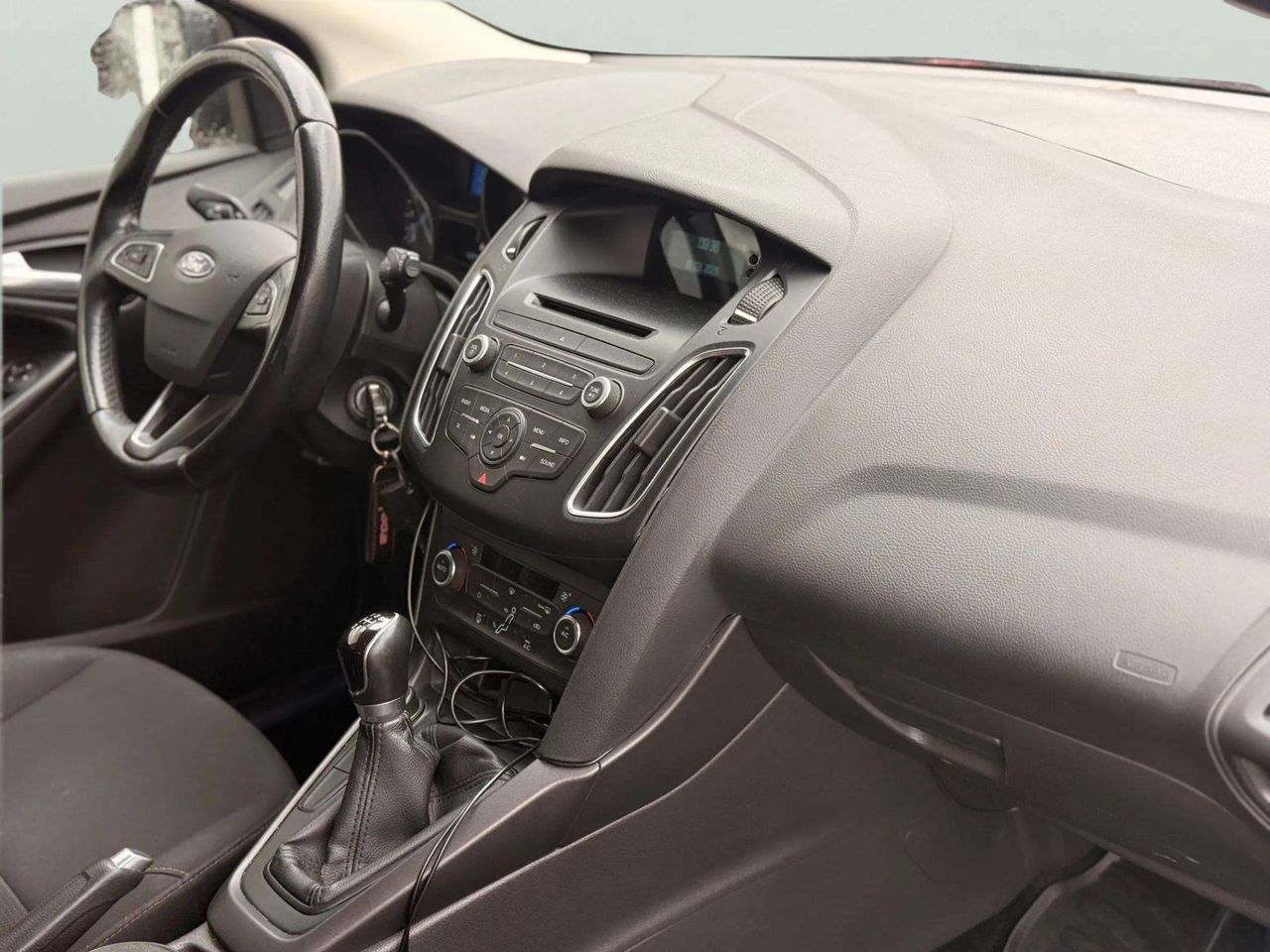 Zunanja slika - Ford Focus - 1,0 EcoBoost Style - 8