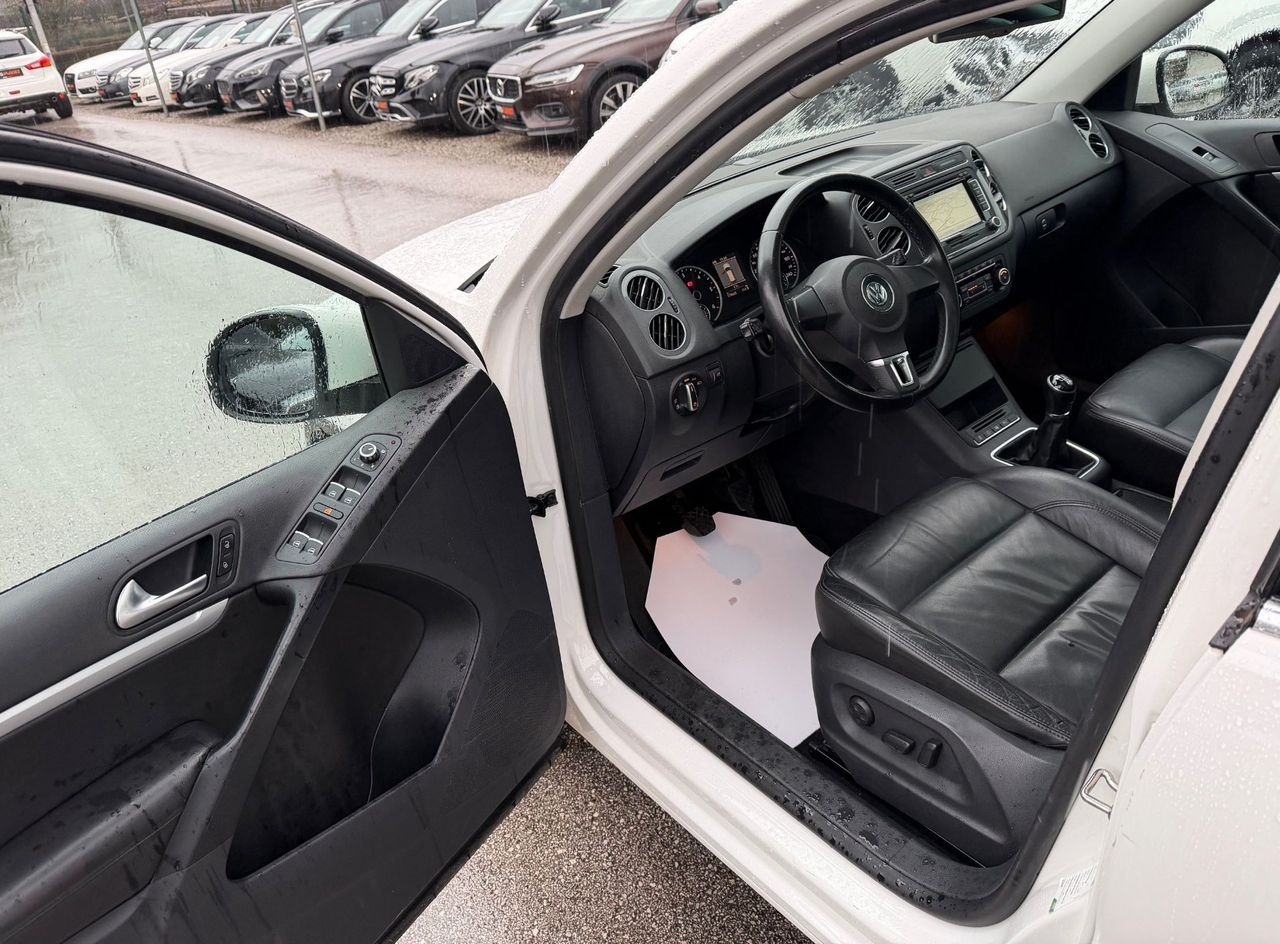 Zunanja slika - VW Tiguan - 2.0 TDI BlueMotion Sport Style LED SKY PANO NAVI - 12