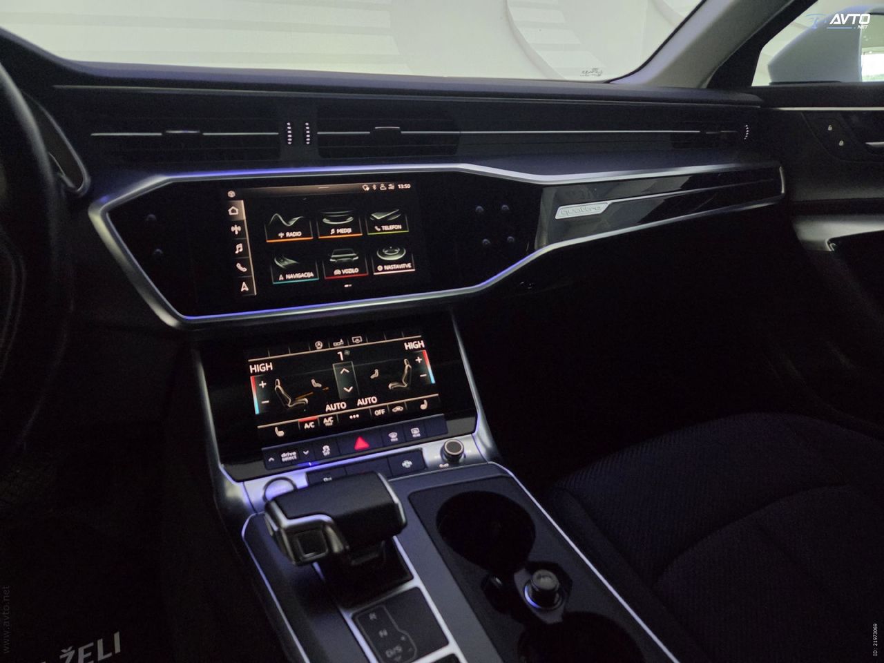 Notranja slika - Audi A6 - Avant 45 TDI quattro Tiptronic - 14