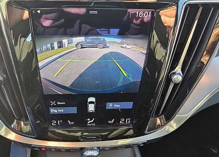 Zunanja slika - Volvo V60 - B4D AUT Momentum Pro AT8|Navi|FuLED|Assist|Radar - 10