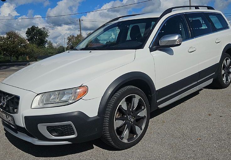 Zunanja slika - Volvo XC70 - D5 AWD 205ks °AUTOMATIC° °19-COL° USNJE - 1