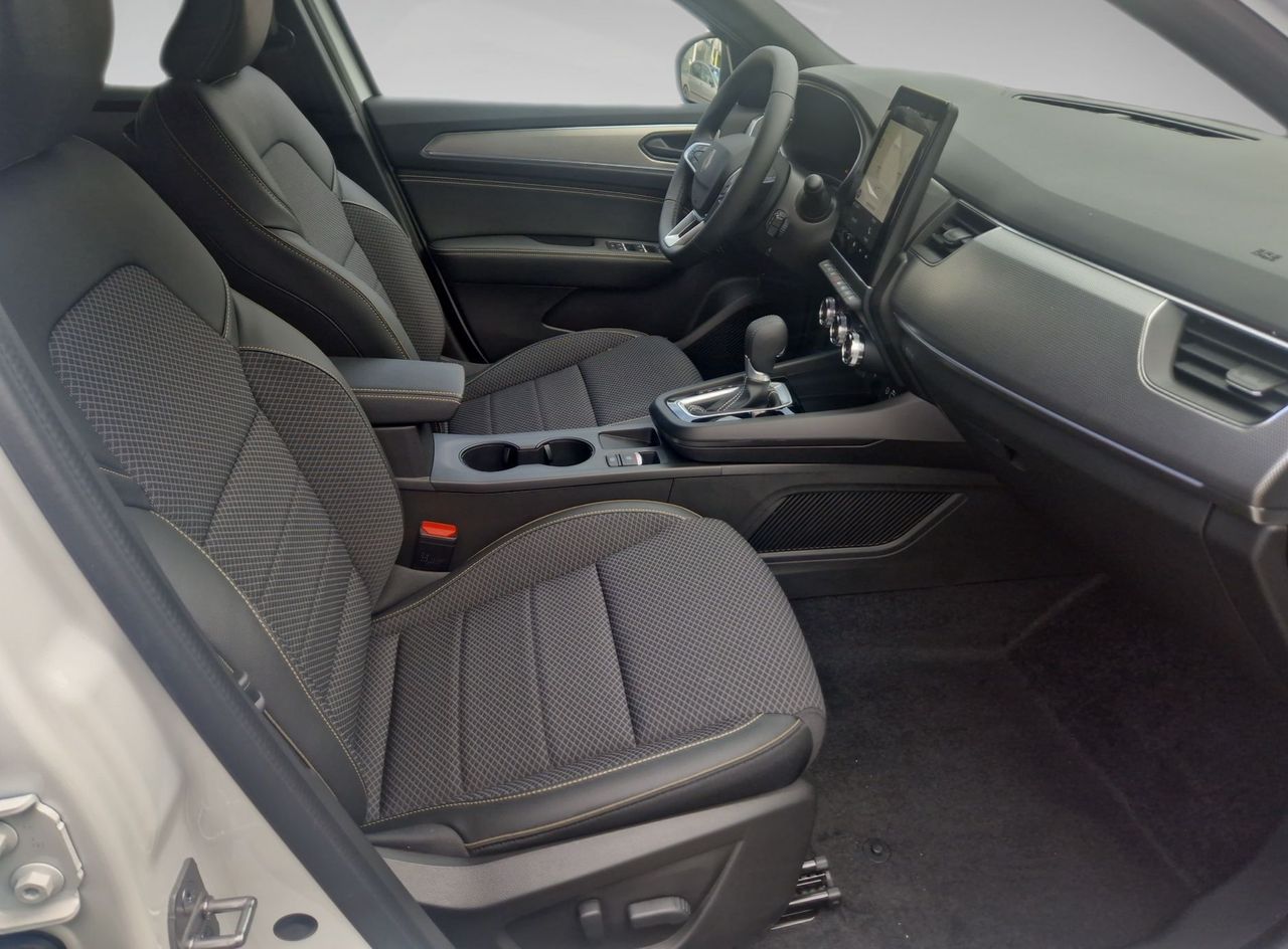 Zunanja slika - Renault Mégane Conquest - Megane Conquest 1.6 E-TECH HEV 145 TECHNO + PAKET WINTER IN PARK. - 17