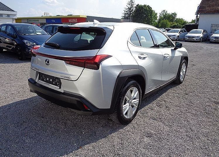 Zunanja slika - Lexus UX - 250h HYBRID - samo 68.299 kilometrov - 3