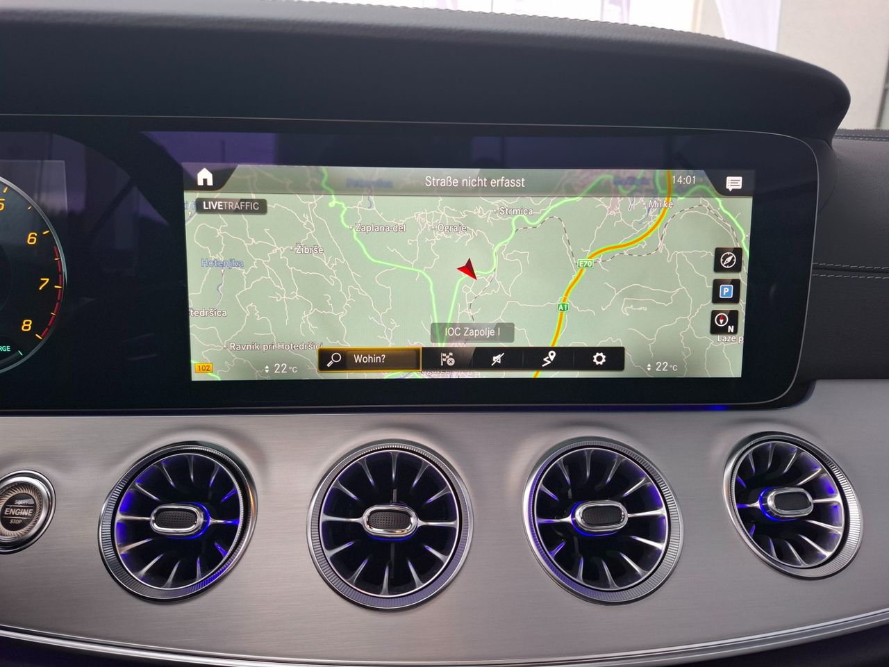 Notranja slika - Mercedes-Benz E-Razred - E200 AMG LINE AVTOMATIK-BURMESTER HI-FI-KOT NOV - 38