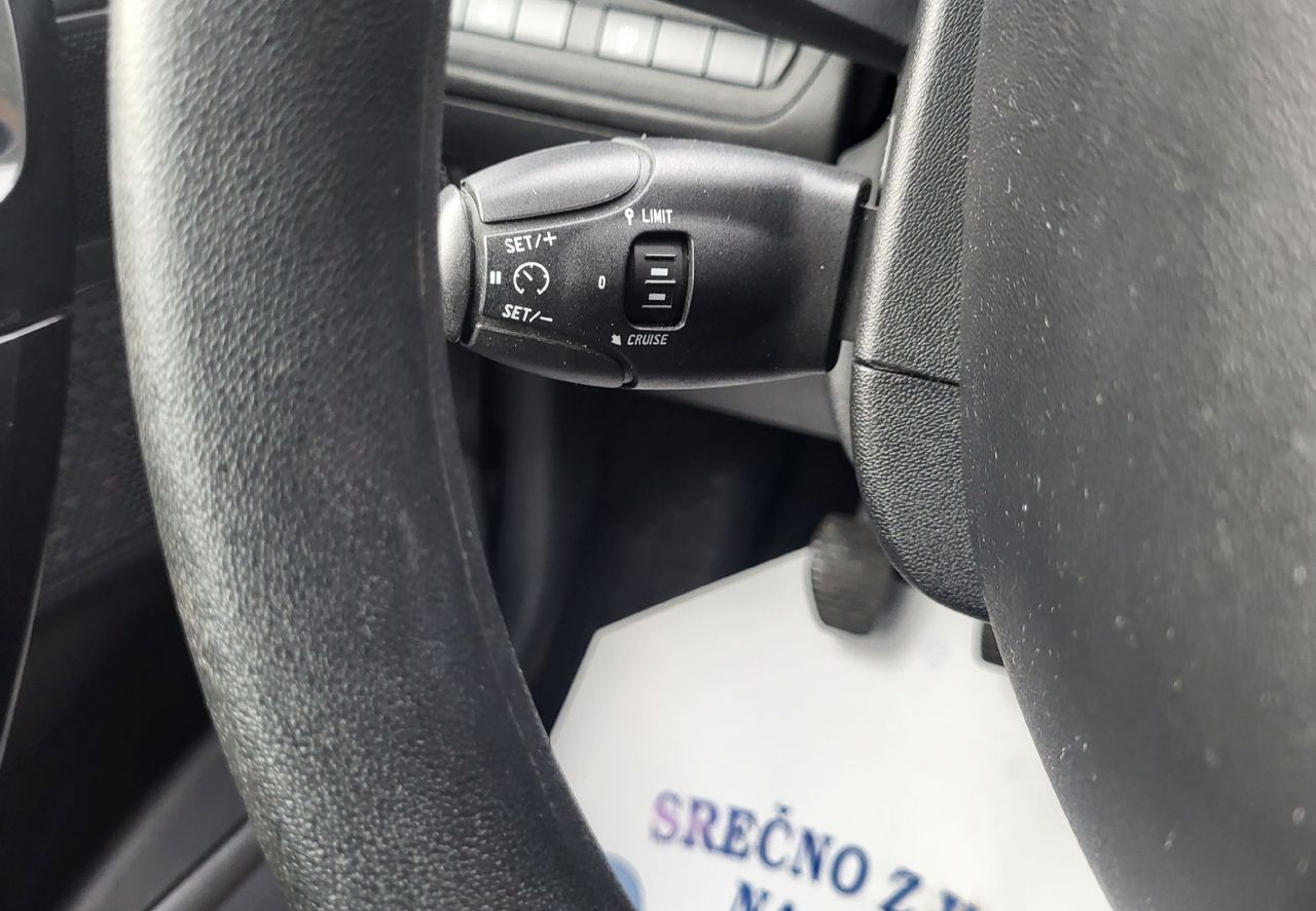Zunanja slika - Peugeot 208 - 1.0 ac-bluetoth-el.paket-servisiran-12 mes jamstvo - 8