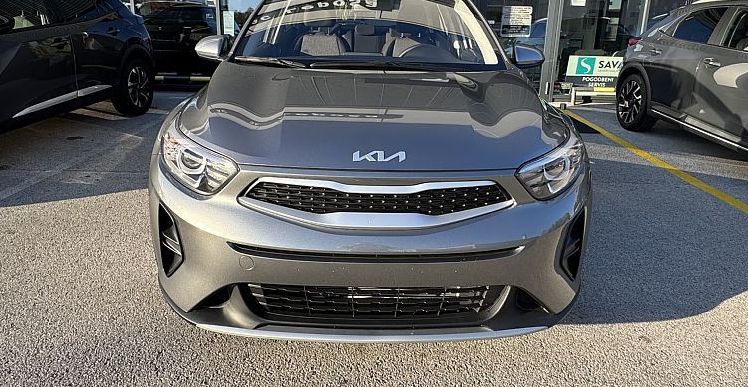 Zunanja slika - KIA Stonic - 1.2 DPI 57.9 kW LX Fun+ M T - 8
