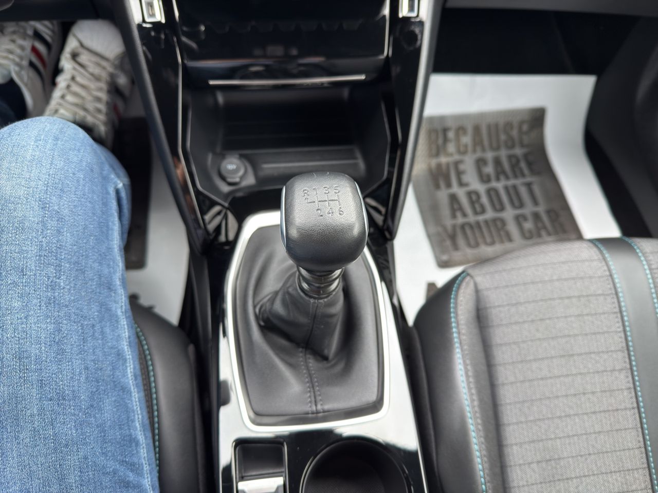 Zunanja slika - Peugeot 2008 - 1,2 PureTech 100 S&S Allure - 13