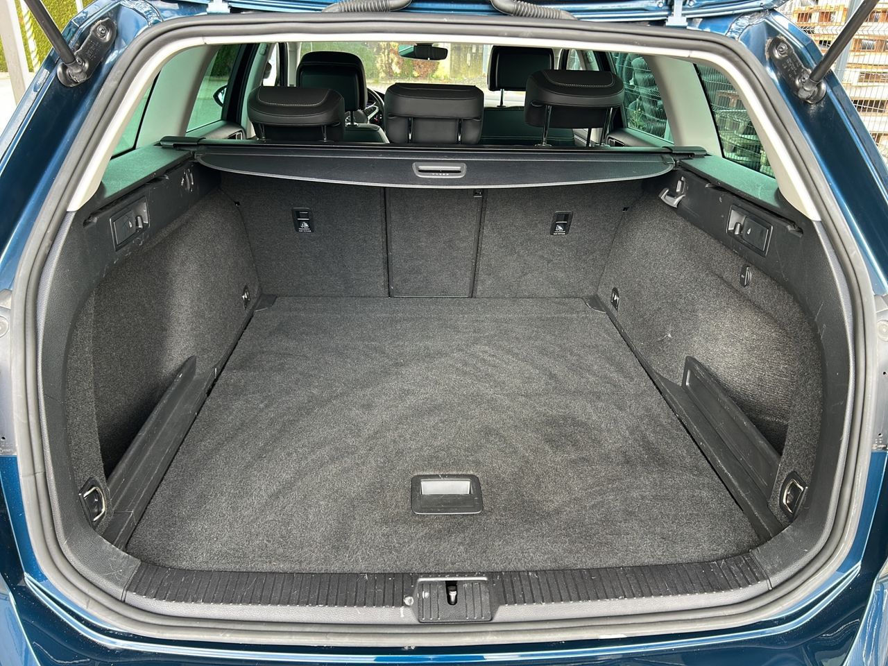 Zunanja slika - VW Passat - 2,0 TDI DSG 4motion - 18