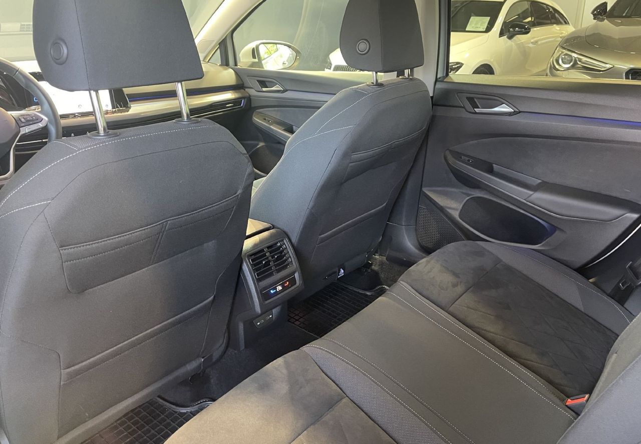 Zunanja slika - VW Golf - Variant VIRTUAL-KEYLESS-HEADUP-ALCANTARA-NAVI-MEMORY-DSG - 14