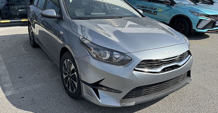 Zunanja slika - KIA Ceed - SW 1.5 T-GDi LX Champion+ MT - 1