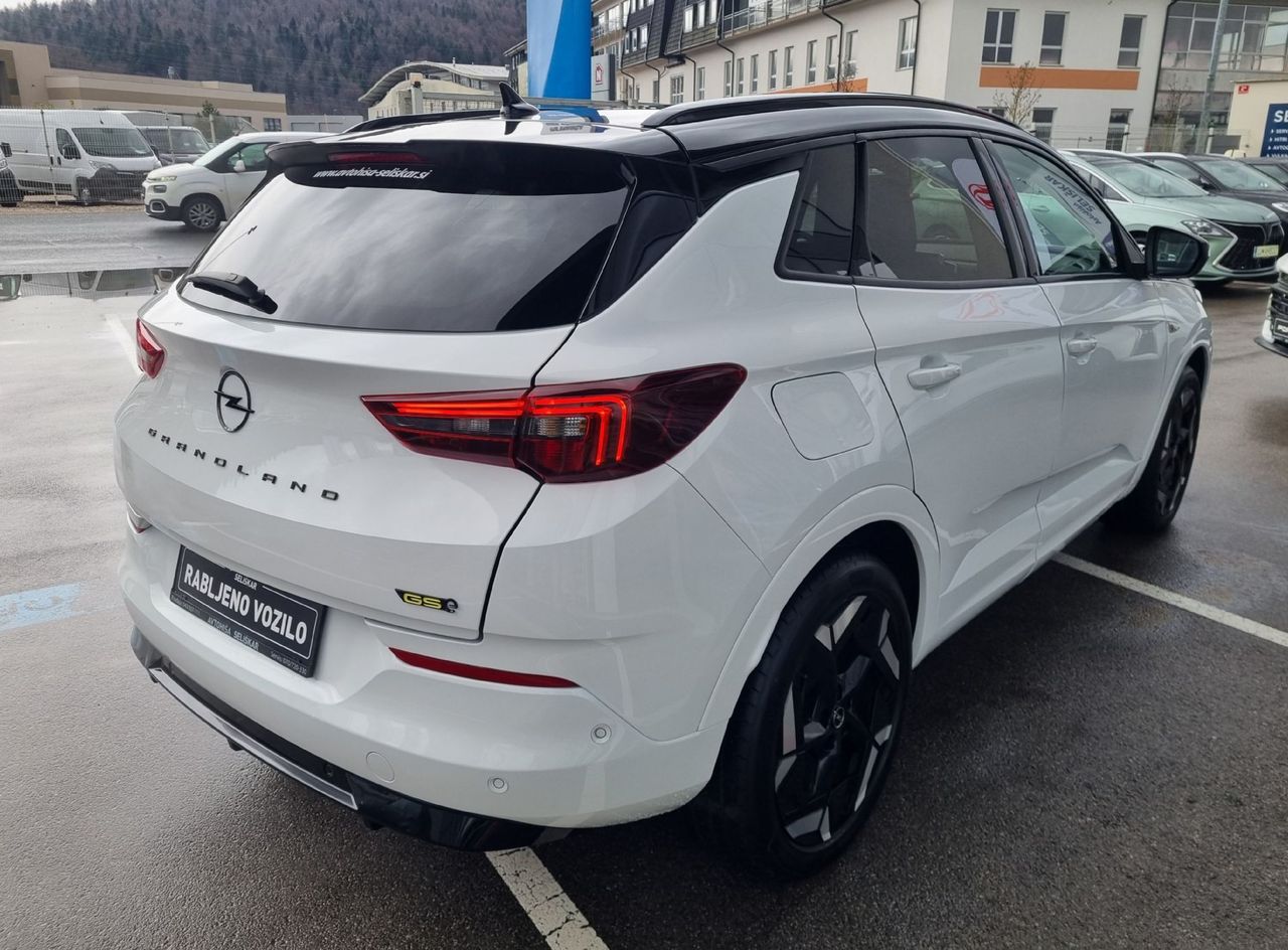 Zunanja slika - Opel Grandland - 1.6 PHEV GSE AUTO 300HP 4WD + POTRJENA KNJIGA - 7