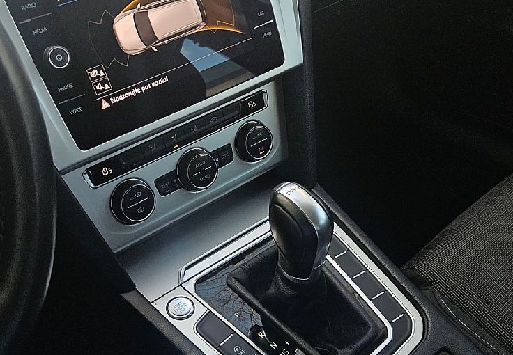 Zunanja slika - VW Passat - Variant 2.0 TDI 150ks DSG °FULL-LED° °NAVIGACIJA° °17-COL° - 8