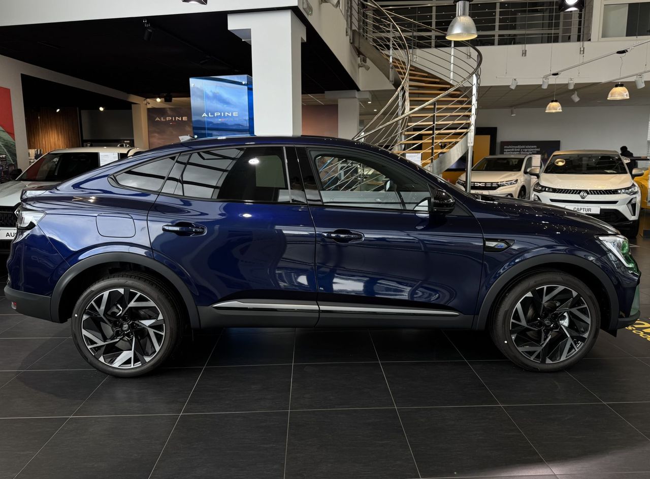 Zunanja slika - Renault Mégane Conquest - Megane Conquest 1.3 TCE MHEV 160 ESPRIT ALPINE EDC - 5