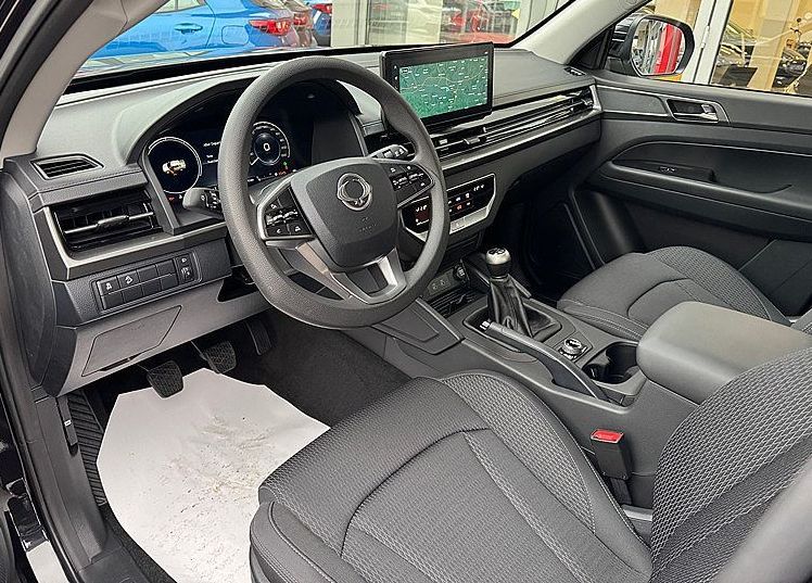 Zunanja slika - SsangYong Musso - Grand 2.2 XDi Active+ 4WD M T - 5