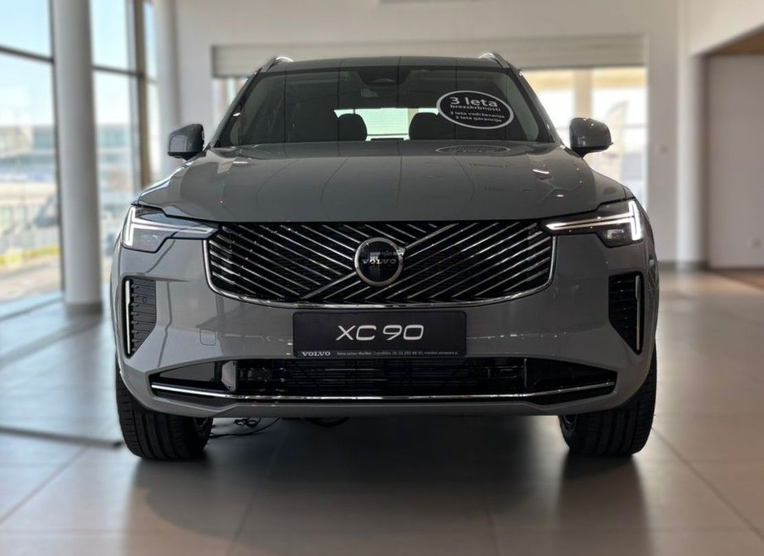 Zunanja slika - Volvo XC90 - B5P Core 7s AWD 3 leta garancije + 3 servisi - 2
