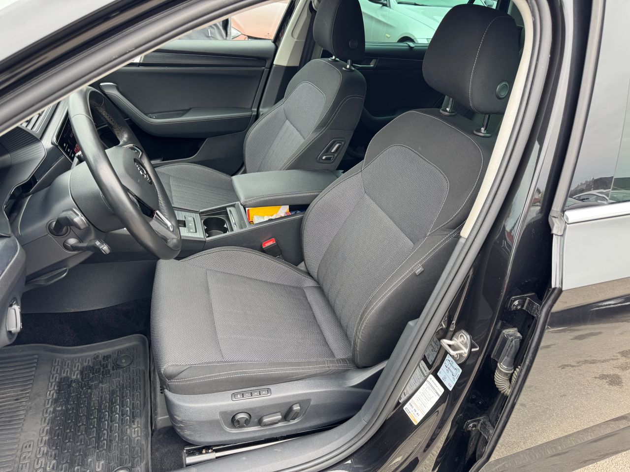 Notranja slika - Škoda Superb - Škoda - 10