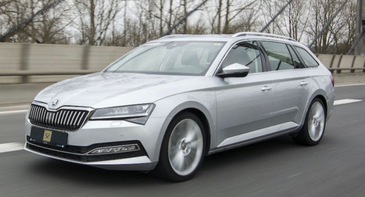 Zunanja slika - Škoda Superb - 2.0TDI Style Combi Navi BT BiXenon Led Gretje sed - 1